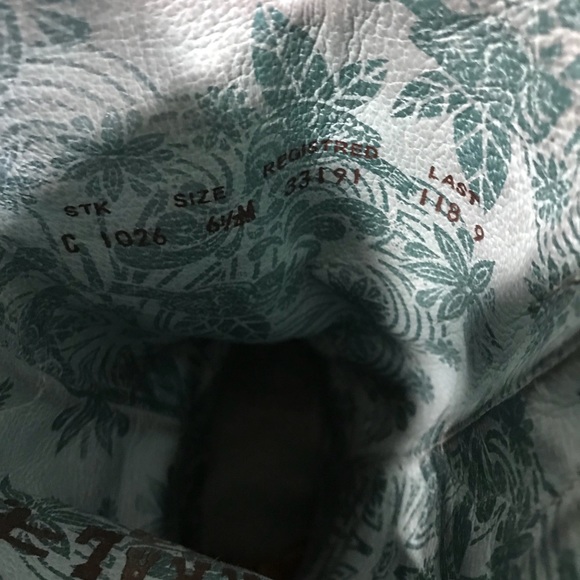 Corral Vintage Cowgirl Boots - Picture 6 of 8